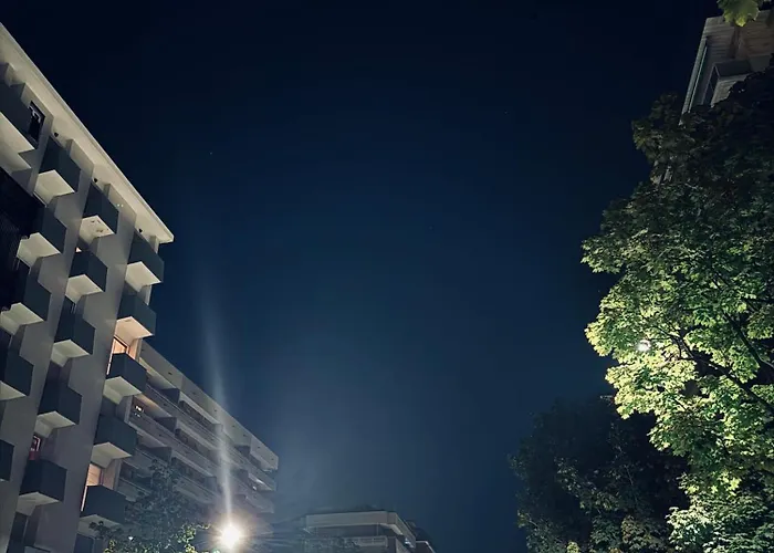 Gloria Hostel *