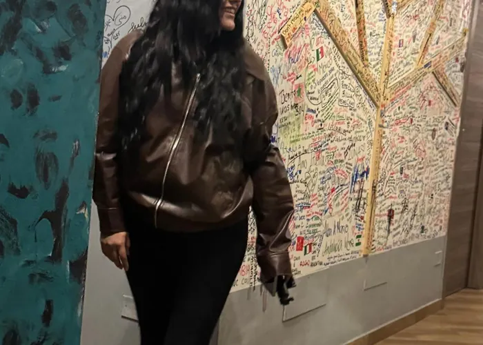 Gloria * ميلان